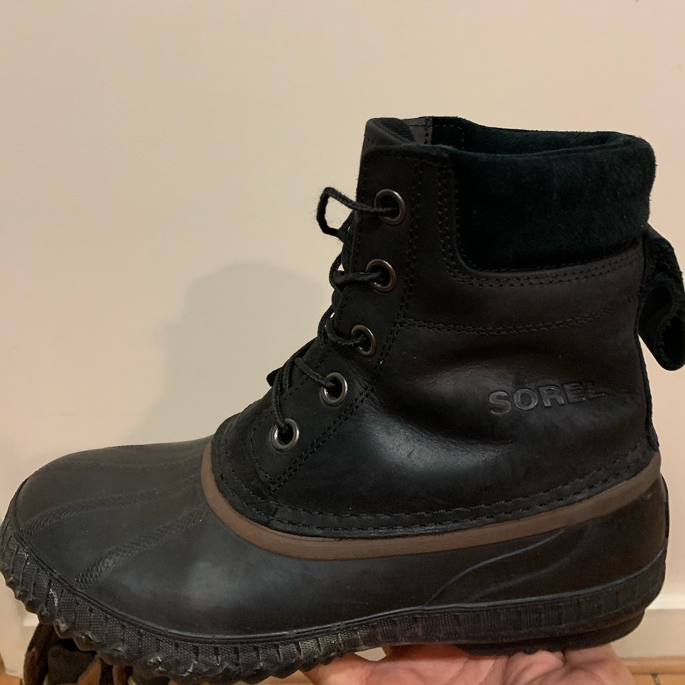 Sorel ‘Cheyenne’ Snowboots - $40